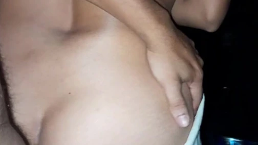 Entro A La Habitación De La Hijastra De Mi Esposa