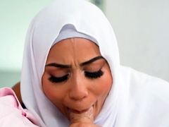 Hijab Stepmom Always Enjoys Cleaning The House While Naked