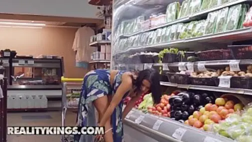 Shop Slut   Real Tails