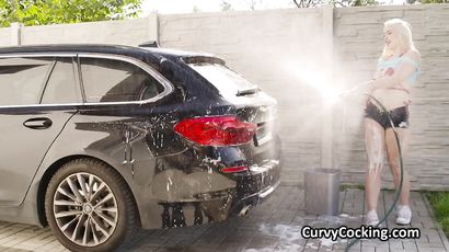 Big Titted Bikini Gf Wants Penis After Soapy Car Wash