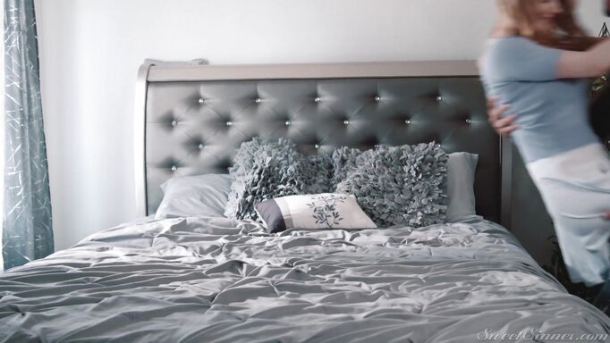 Boss Convinces His Secretary To Enjoy A Fuck On The Bed