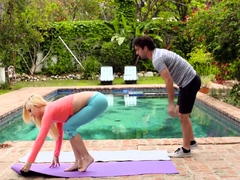 Hawt Blonde Enjoy Foot Fetish