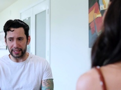 Kinky Spa Busty Heather Vahn Gets Fucked During Her Massage