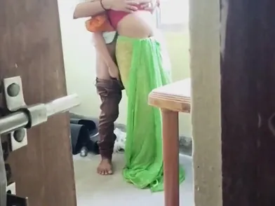 Real Indian Schoolgirls And Teacher Get Hot And Heavy In Hot Desi Schoolgirl Video