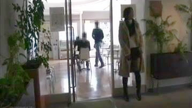 Unbridled Public Cock Sucking: Mouth Watering Blowjob Action In Public Place