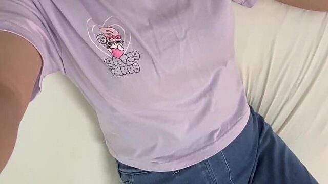 College Slut Plays With Her Hairy Cunt   Watch This Embarrassing Solo Finger Fuck