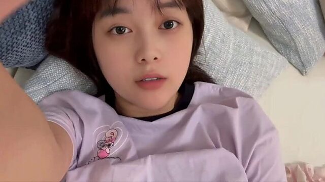 College Slut Plays With Her Hairy Cunt   Watch This Embarrassing Solo Finger Fuck