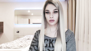 18 Year Old Skinny Ts Blond Hair Babe Cam Show