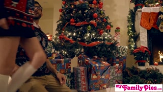 My Extended Family Pies   Charming Sisters Get Brothers Hard Ons For Xmas S1:E2