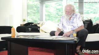 Nice Looking Teen Hardcore Banged By Old Chap And Cums In Mouth (Nikki Fox)