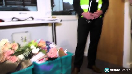 A Creampie For A British Divorcee