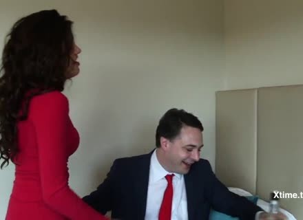 Slutty Spanish Babe Gets Her Pussy Fucked By Italian Creep