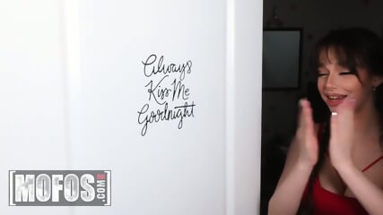 MOFOS   Jessica Starling’s Wet Dreams Fulfilled By Her Personal Handy Man Vitaly Vox’s Big Package