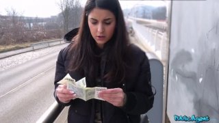 Creampie Climax After Outdoor Sex